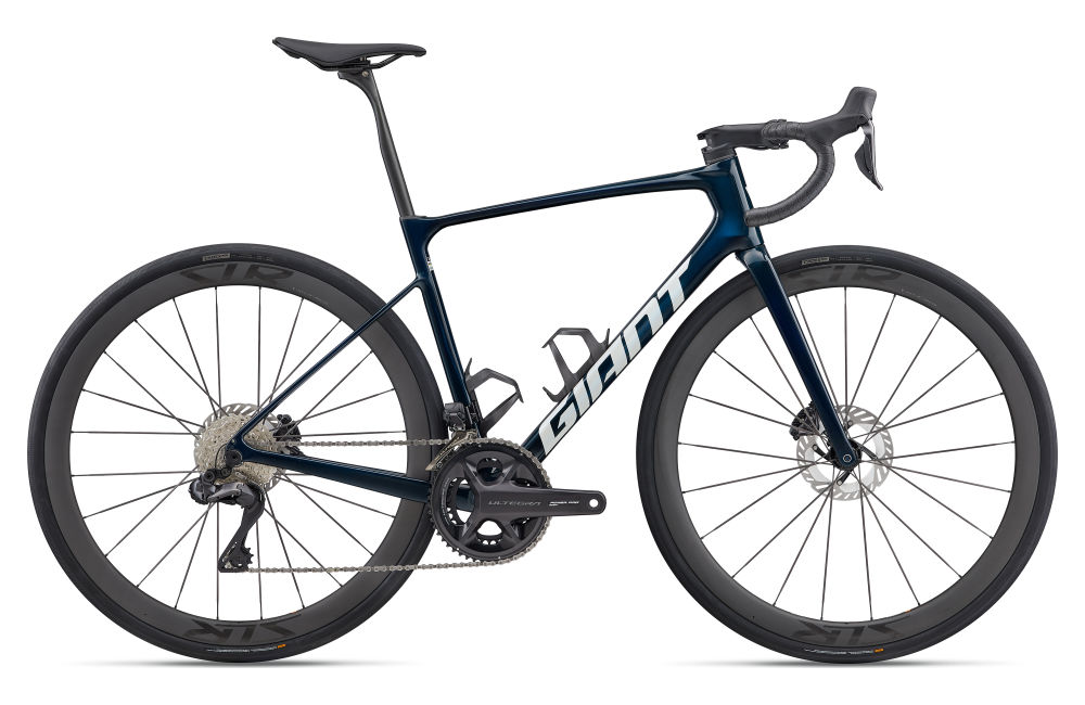 Wähle ein Giant Defy Advanced Pro 0 ultegra di2 powermeter auf Mallorca